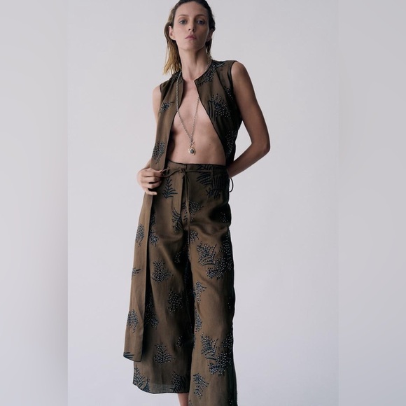 Zara Pants - NWT ZARA EMBROIDERED WIDE LEG PANTS ZW COLLECTION